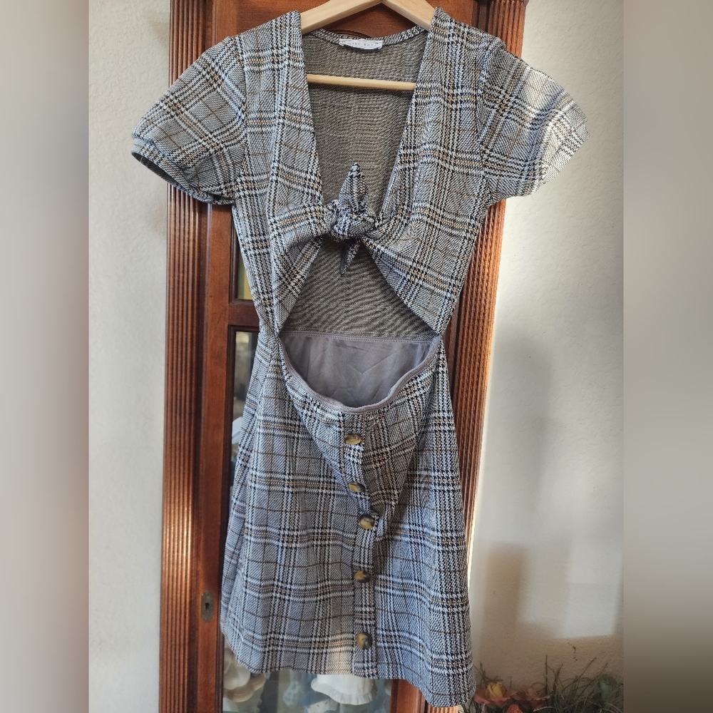 Emory Park Plaid Midriff Tie Gray Small